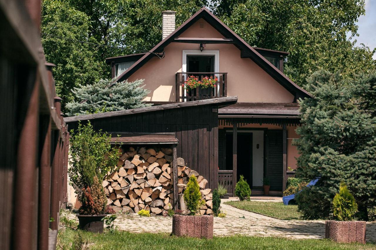 Prazdninovy Dom Eliska*** Villa Rajecka Lesna Екстериор снимка